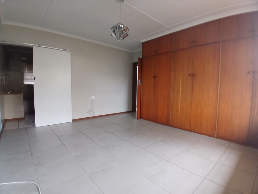 4 Bedroom Property for Sale in Hartenbos Central Western Cape